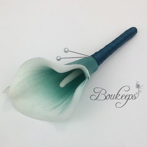 CHOOSE RIBBON COLOR - Real Touch Teal Calla Lily Boutonniere, Calla Lily Boutonniere, Picasso Teal Calla Lily Boutonniere, Groom, Wedding