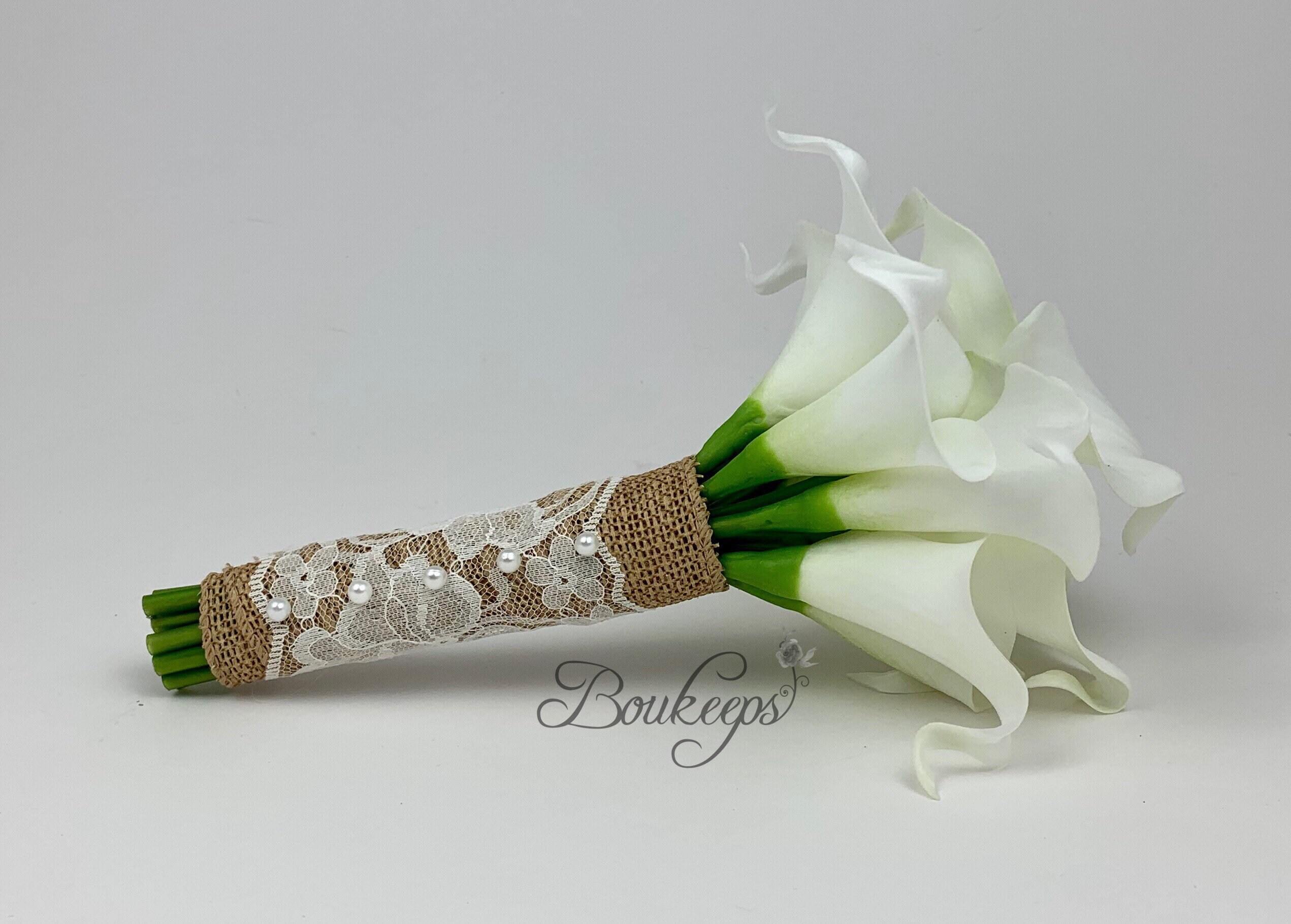 Choose Calla Lily Color Blush Calla Lily Bouquet With Burlap and Ivory  Lace, Calla Lily Bridal Bouquet, Bridesmaid, Wedding, Pearls 