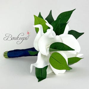 CHOOSE RIBBON COLOR - White Calla Lily with Greenery Bouquet, Ivory Calla Lily Bouquet, Real Touch Calla Lily Bouquet, Wedding, Leaves