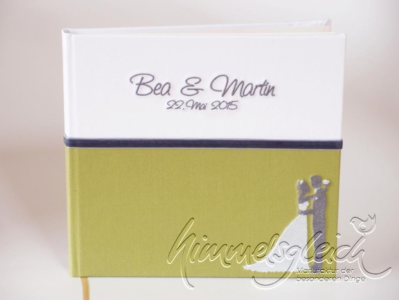 Guestbook Combi Uni green with bridal couple