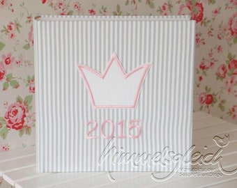 Photo album XL stripes gray white with crown