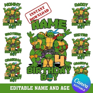 Può includere: Un grafico digitale con i personaggi delle Tartarughe Ninja con il testo NAME, 4 e BIRTHDAY BOY, insieme a versioni più piccole etichettate come MOMMY, DADDY, BROTHER, SISTER, GRANDMA e GRANDPA. Include un timbro INSTANT DOWNLOAD.