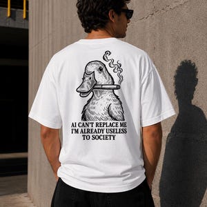 Rolig anka AI T-shirt, sarkastisk värdelös för samhället T-shirt, retro grafisk T-shirt