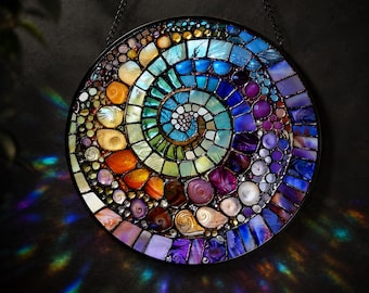 Acchiappasole a spirale con conchiglia in vetro colorato, decorazione per finestre a tema marino, ornamento arcobaleno, decorazione da spiaggia