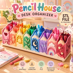 Puede incluir: Un organizador de escritorio multicolor con forma de hilera de casas, cada una con diseños en relieve únicos que incluyen un corazón, flores, sol, hojas, luna, mariposa, arcoíris y estrellas, lleno de lápices de colores y rotuladores.