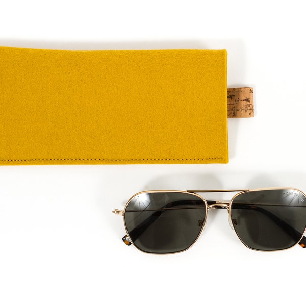 Soft Merino Wool Felt Eyeglasses / Sunglasses Case / Sleeve