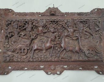 Balinesische Holzschnitzerei aus den 1960er Jahren – Relief der Schlacht von Karna Tanding, Wandkunst aus der Mitte des 20. Jahrhunderts