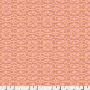 TULA PINK - True Colors - Hexy Collection; PWTP150.PEACHBLOSSOM 100% Cotton;