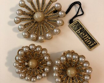 1960s Vintage BELLINI Brooch & Earring Set Original Tag MID-Century Atomic Style Brooch Clip On Earrings Faux Pearls Rhinestones NOS