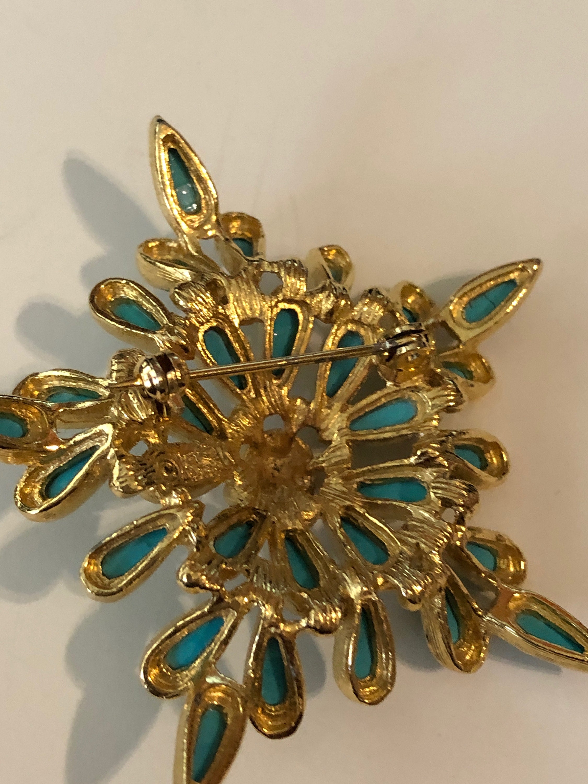 1960s Vintage BSK Brooch Faux Turquoise SNOWFLAKE in Gold - Etsy