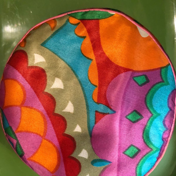 1960s Vintage PSYCHEDELIC Print COSMETIC Pouch with Zipper Funky & Colorful Print Round Make-Up Bag/Pouch