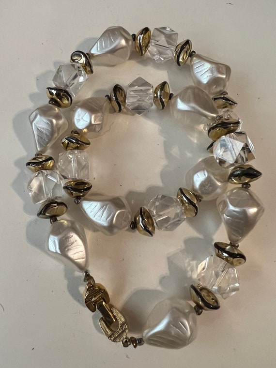 Vintage RICHELIEU Faux Pearl Necklace 16" Long Al… - image 1