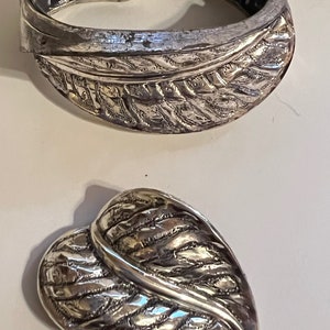 Vintage TORTOLANI Signed CUFF Bracelet & Matching BROOCH/Pendant Leaf Design Great Set