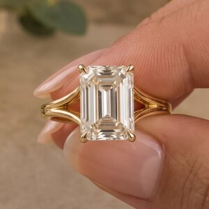 Emerald Cut Moissanite Engagement Ring, 3.0 Ct, 18K Yellow Gold Split Shank Bridal Ring