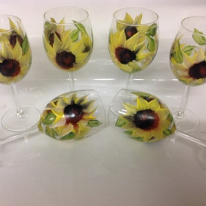 Wedding, Brides maid, anniversary Wine Glass Sun Flower