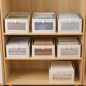 Kleiderorganizer mit verstellbaren Trennwänden, faltbarer Aufbewahrungskorb für Hemden, Jeans, Pullover, Socken und Kleidung