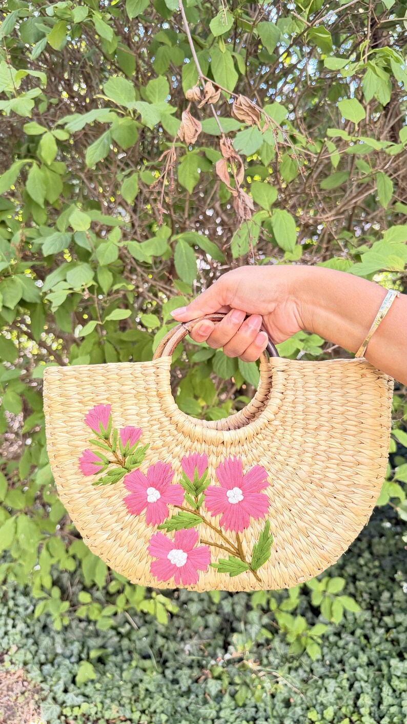 Avaniche Handwoven Reed Grass Handbag | 11 Inches | Floral Embroidered Straw Tote, Wooden Handles image 5