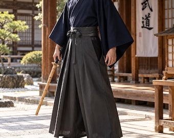 Men’s Japanese Samurai Kimono – Traditional Kendo Robe & Hakama Set, Vintage Japanese Warrior Costume