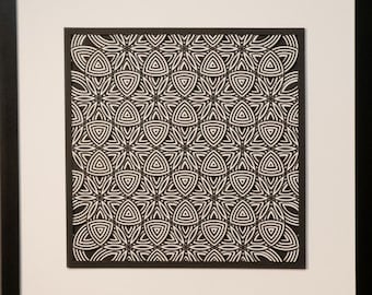 Brocado de círculos – 10 capas de cartulina cortada con precisión (30 x 30 cm)
