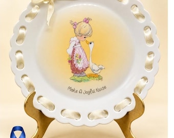 „Precious Moments Make A Joyful Noise“-Teller, Vintage-Freundschaftsteller aus den 1990er Jahren