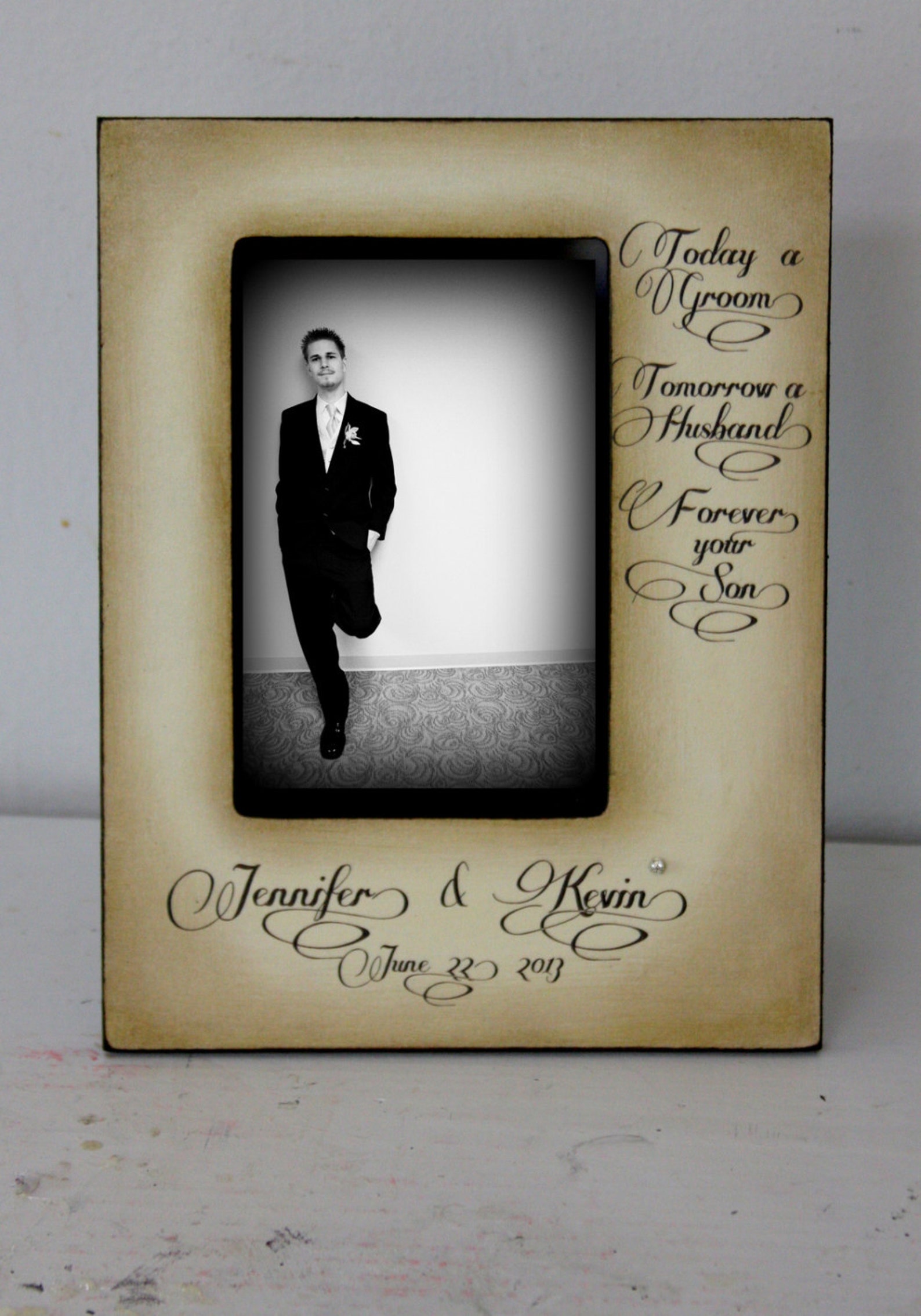 Cornice Portafoto In Legno 20x25 Cm Con Scritta | 'Today A Groom Tomorrow A Husband Forever Your Son' | Regalo Per Festa Della Mamma