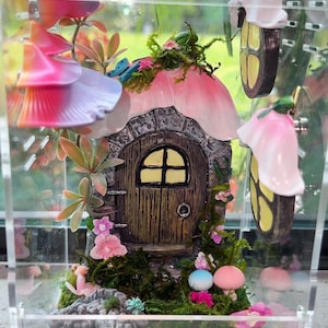 Op maat gemaakt sprookjesachtig huisje voor springspinnen | Speels sprookjesachtig acryl boomhabitat met magnetische schuilplaatsen en miniatuurbloemen
