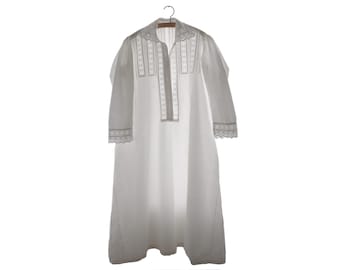 Vintage lingerie, long white embroidered nightgown, long sleeves, petite size