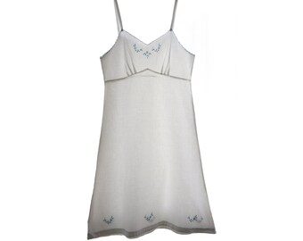 Old lingerie 1950 slip dress/dress in white cotton, hand-embroidered in periwinkle blue