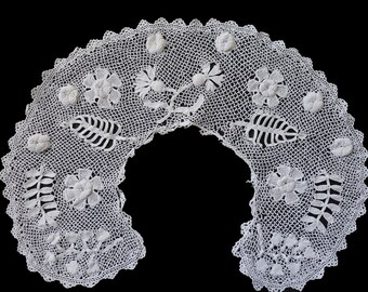 Cuello blanco antiguo, encaje de crochet irlandés.