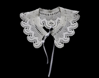 Old white cotton collar made with crochet