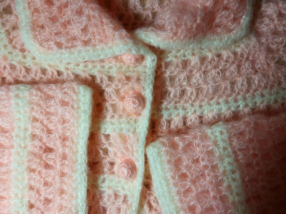 Vintage 1960 Handmade crochet pink wool cardigan,… - image 6