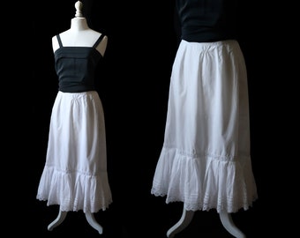 1900 Old long skirt (Petticoat), white cotton and lace