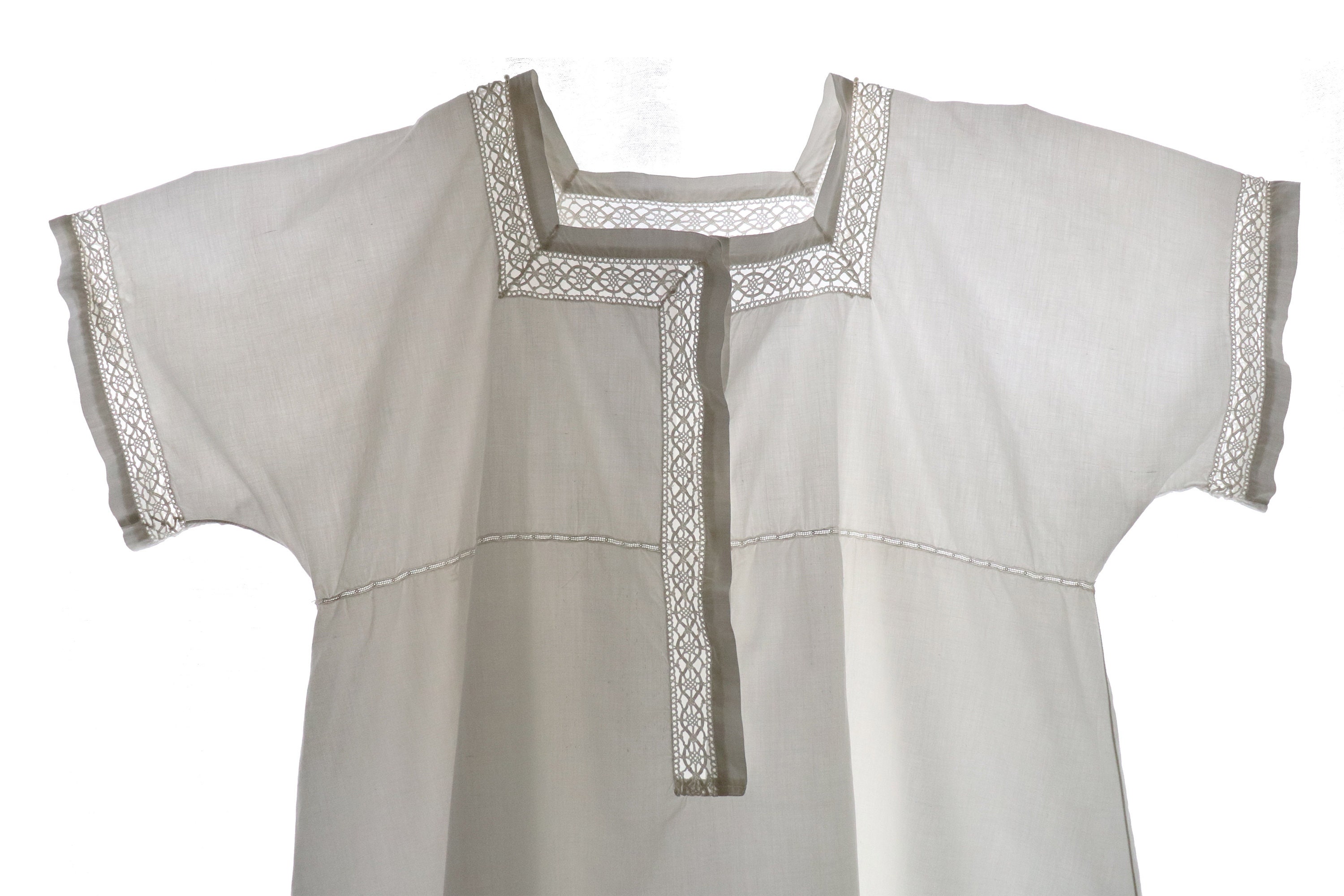 1900 Altes Kleid / mittellanges Nachthemd weiße Baumwolle ...