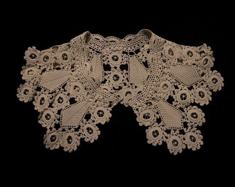 Old large ecru collar made with crochet