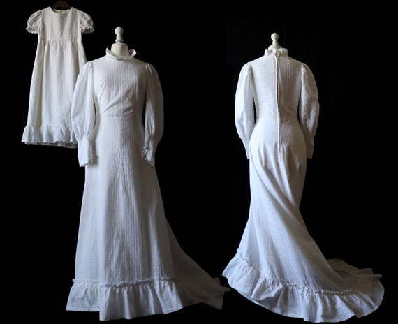 Vintage 1970s, Long white wedding dress, eyelet em