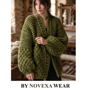 Suéter oversized de tricô grosso, pulôver macio em tom neutro, peça de tricô aconchegante para o inverno, suéter de gola redonda estilo anos 2000.