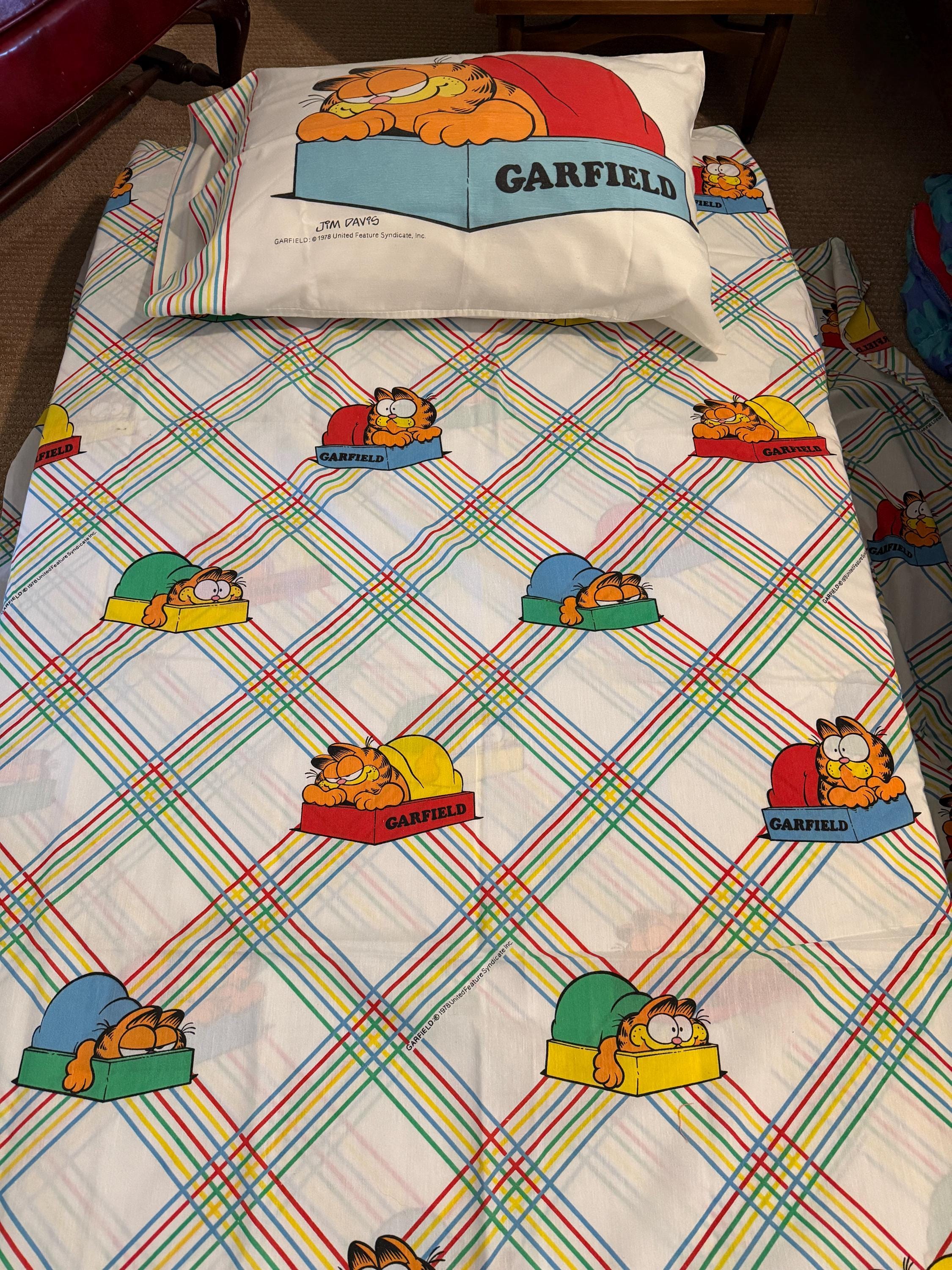 Vintage Garfield Pillowcase - Etsy