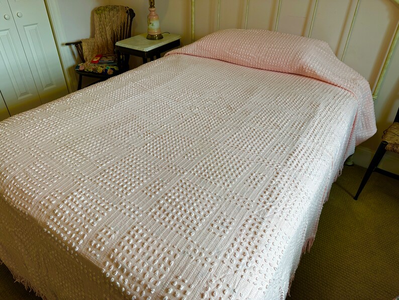 1950s Pink Popcorn Chenille Bedspread by Jones Full Etsy