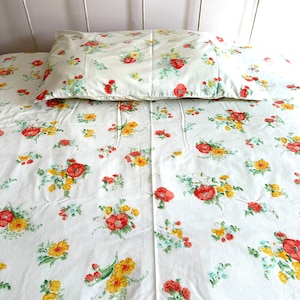 Vintage floral top sheet and pillow case by Utica Double Full Size