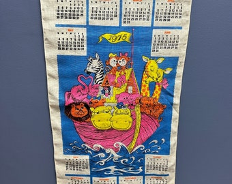 1975 linen calendar with animals on an ark