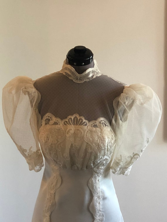 Vintage Handmade Ivory Wedding Dress 1980's - Vic… - image 2