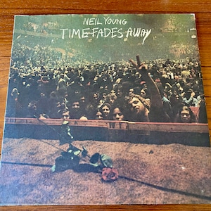 Neil Young - Time Fades Away - LP de vinilo vintage de 1973 con letra incluida