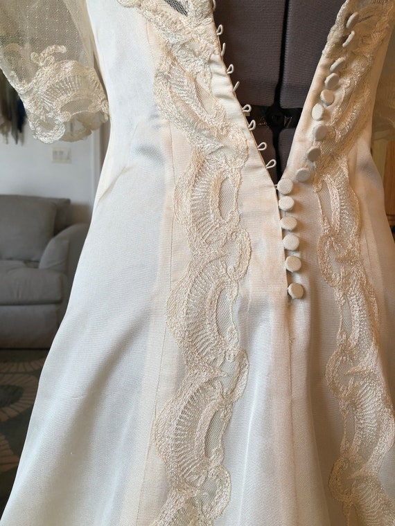 Vintage Handmade Ivory Wedding Dress 1980's - Vic… - image 9