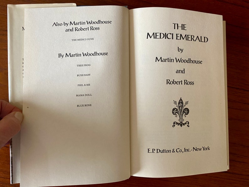 The Medici Emerald Martin Woodhouse & Robert Ross Première édition américaine E.P. Dutton 1976 Histoire alternative livre à couverture rigide vintage image 5