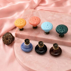 Floral Dresser Knob 34mm Vintage Cabinet Pull for Drawer Fronts, Wardrobes, Cupboards & Home Furniture