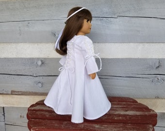 Vestido de boneca renascentista feito à mão: vestido de musselina branca, chinelos, enfeite de cabeça