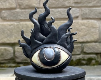 Many Eyes Vessel.