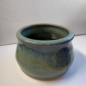 Medium Ceramic Spaniel Bowl/Bassett dog bowl, Lead-Free Glaze image 3