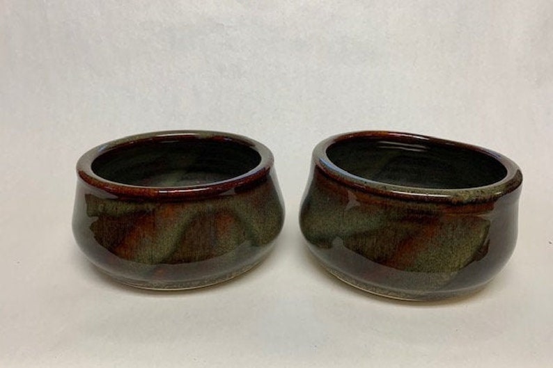 Small pair of Spaniel bowls, dog dishes, pet bowls, ceramic image 1