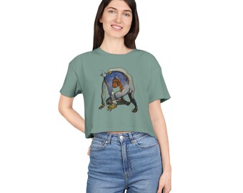 Lurching Body Graphic Art Print Women's Crop Tee